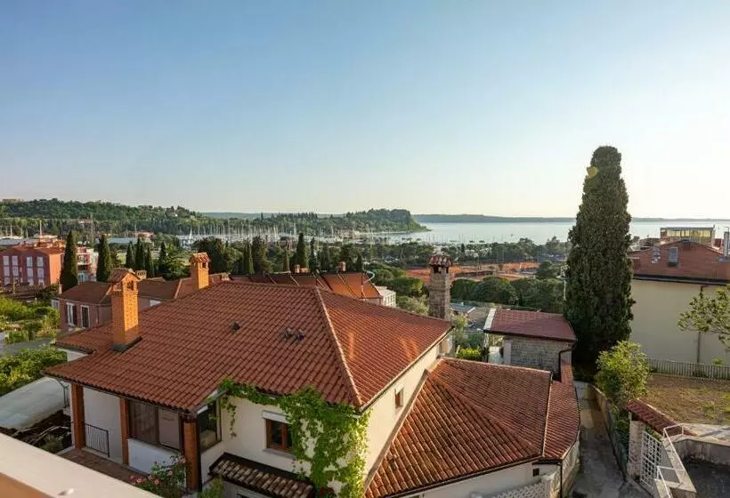 Adriatic Bay Apartments
