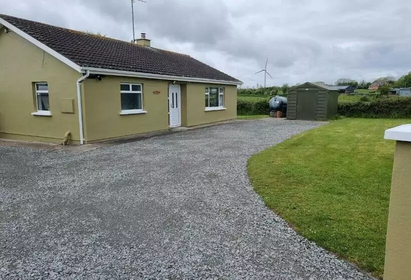 Bungalow Fully Renovated 2022 Close To Slob Lands And Beach