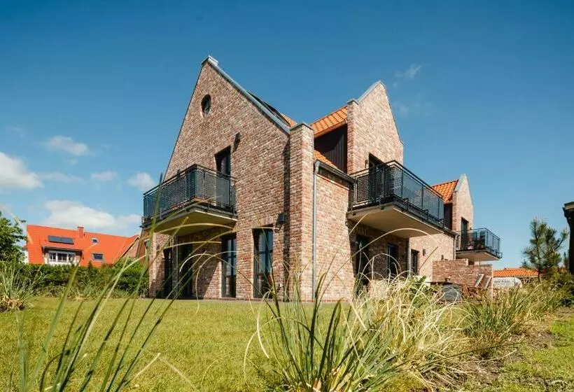 Küsten Suite West Seitliche Wasserlage, 1 Balkon, 90qm