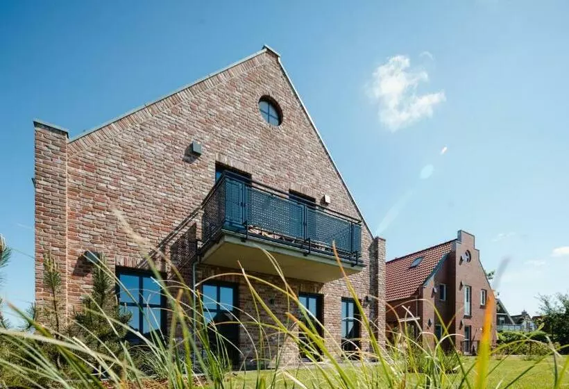 Küsten Suite West Seitliche Wasserlage, 1 Balkon, 90qm