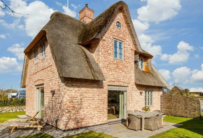 Neu! Ferienhaus Sylt 44 Mit Eigenem Strandkorb Am Strand