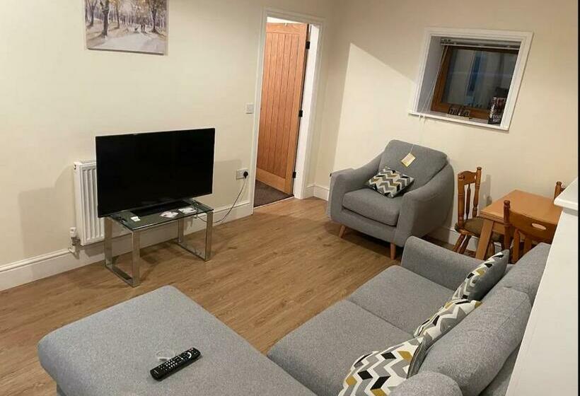 Salcombe Holiday Cottage