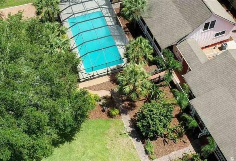 University House   8 Bedrooms Walk To Uf / Stadium