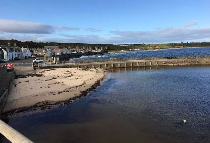 Zen Cottage Seatown Cullen