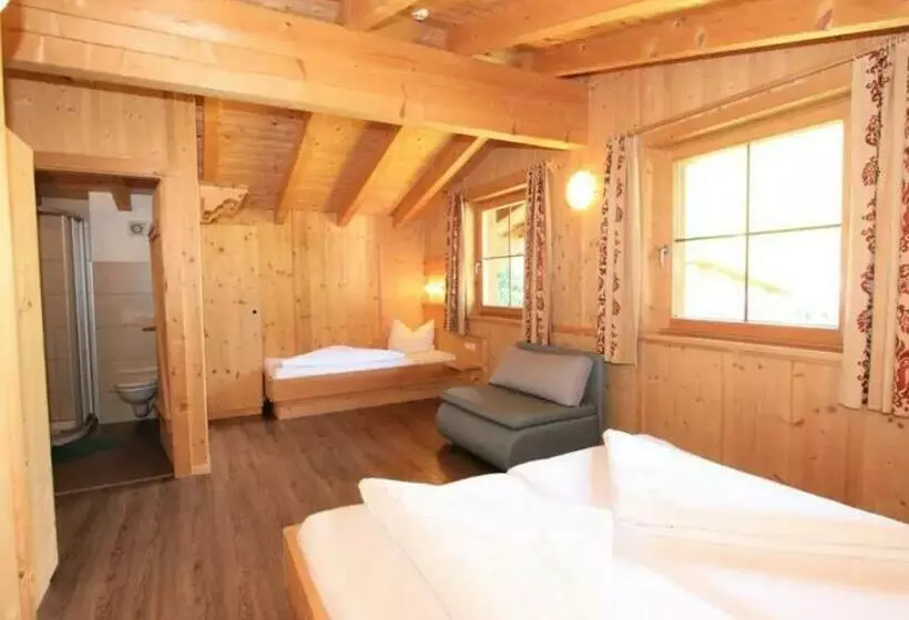 Alois & Elisabeth, Chalet