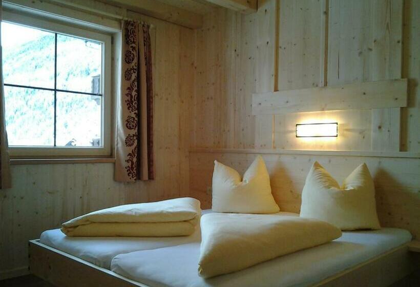 Alois & Elisabeth, Chalet