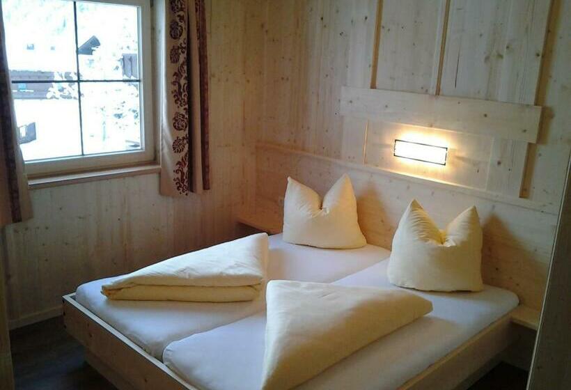 Alois & Elisabeth, Chalet