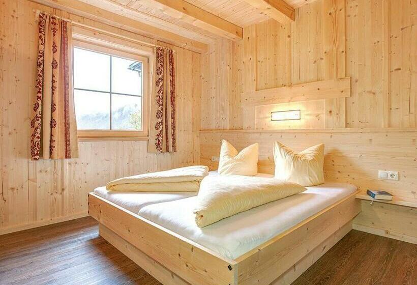 Alois & Elisabeth, Chalet