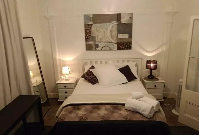 Classic Queenslander Apartment
