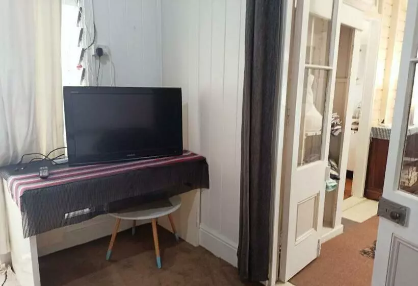 Classic Queenslander Apartment