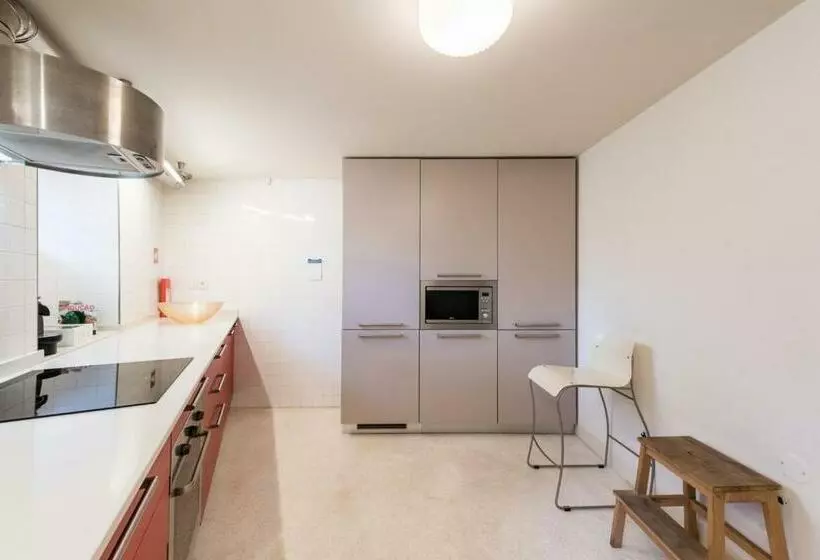 Guestready   Guindais Well House