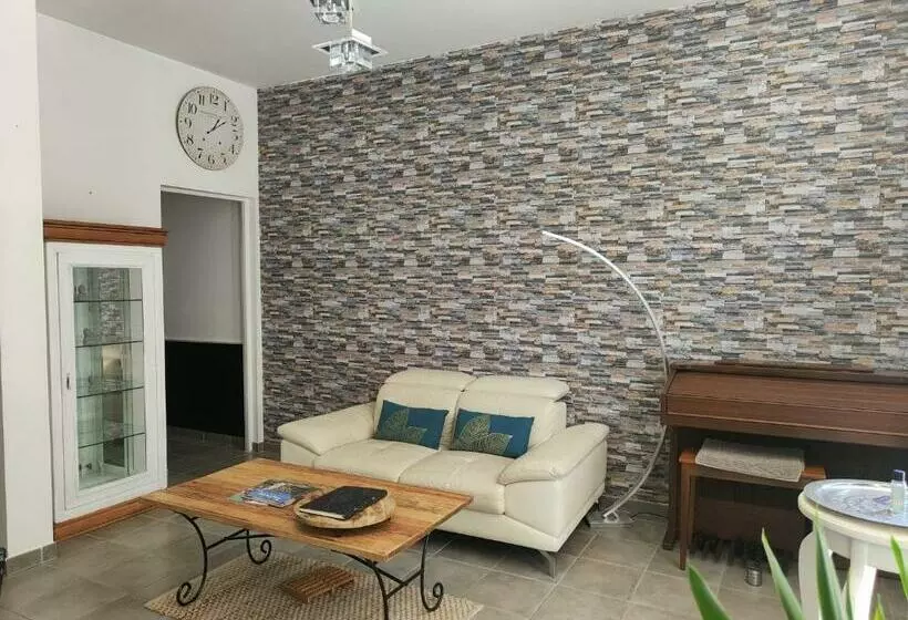 L Empire D Essences Appartement