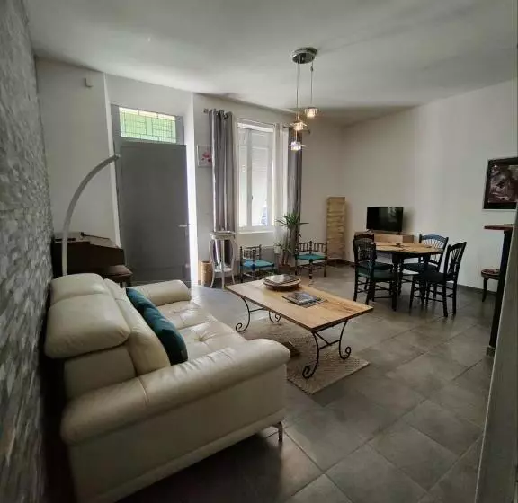 L Empire D Essences Appartement