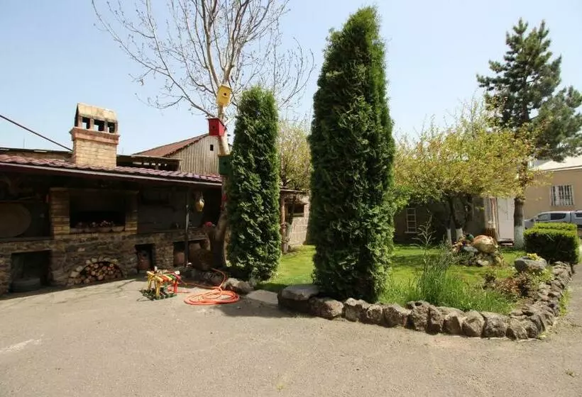 Mardoyan S Guest House