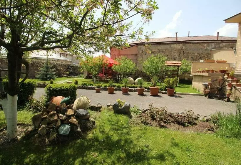 Mardoyan S Guest House