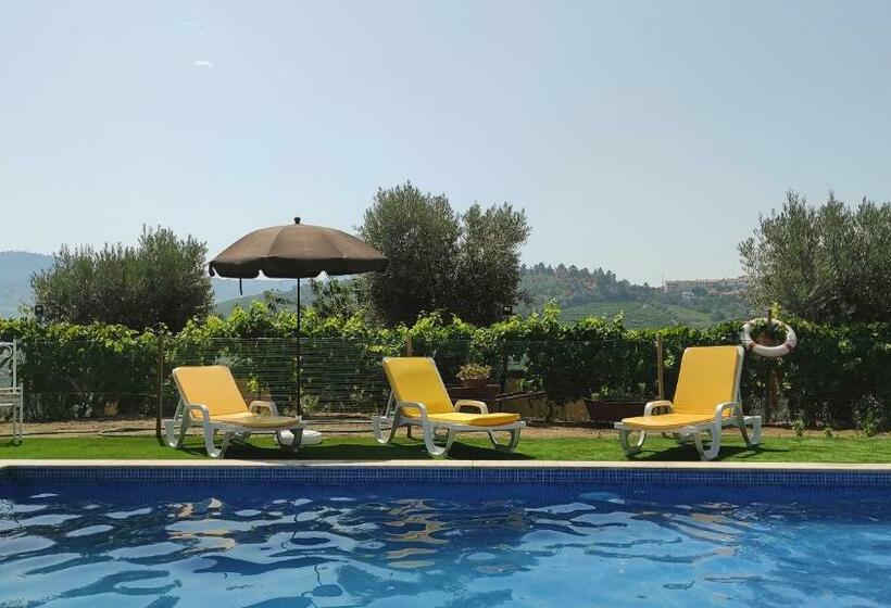 Quinta Dos Padrinhos   Suites In The Heart Of The Douro