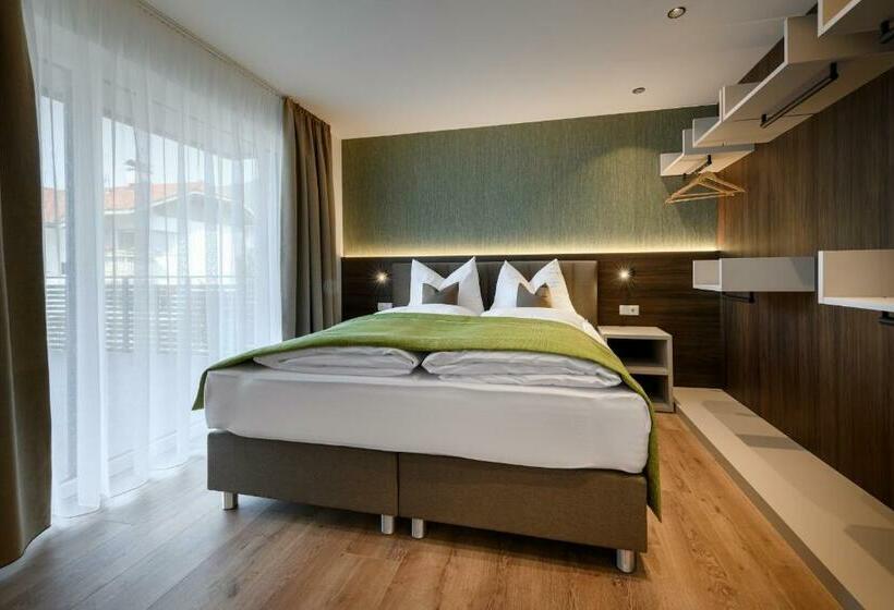 Sambock Quarter Pustrabase