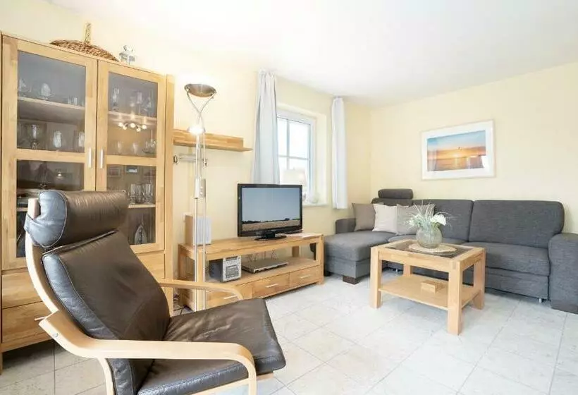 Strandallee 92b, Wohnung 18