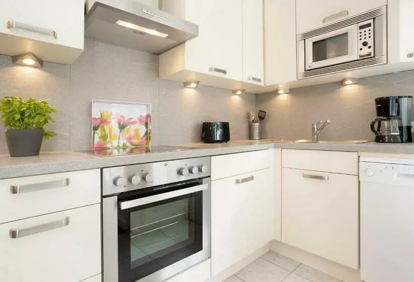 Strandallee 92b, Wohnung 18