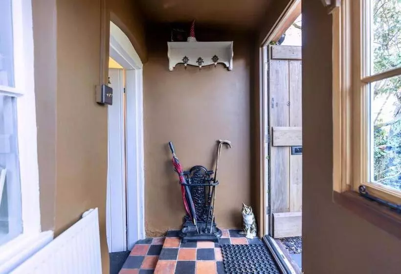 2 Fox Cottage, Darsham