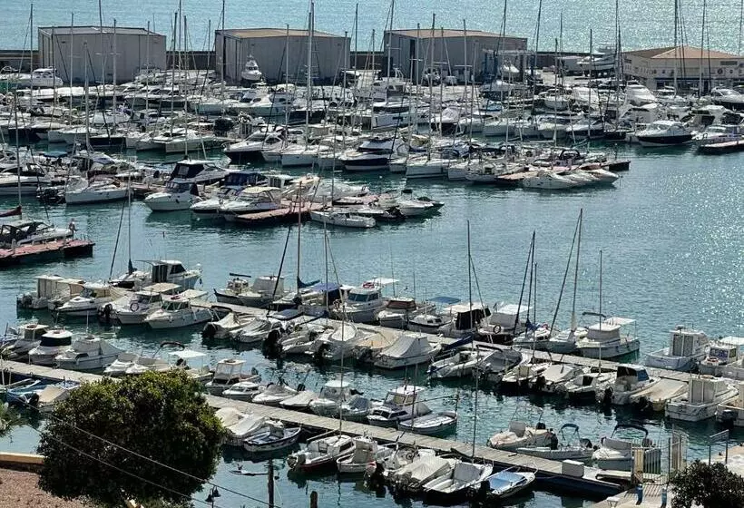 Duplex Penthouse With Sea, Beach, Marina & Mountain Views