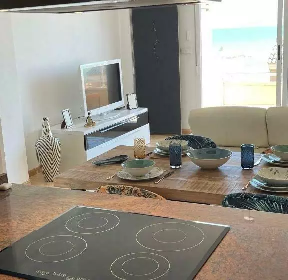 Duplex Penthouse With Sea, Beach, Marina & Mountain Views