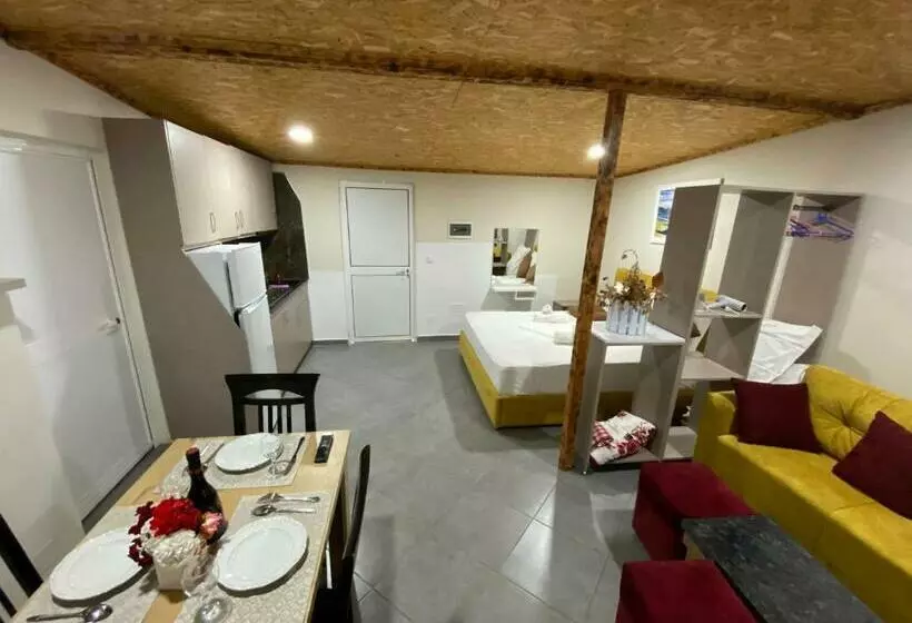 Full Moon Apartments