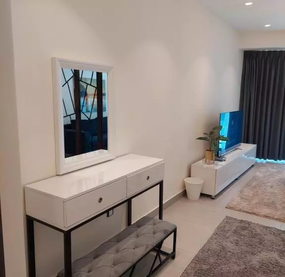 Luxury Studio Damac Tower Amman