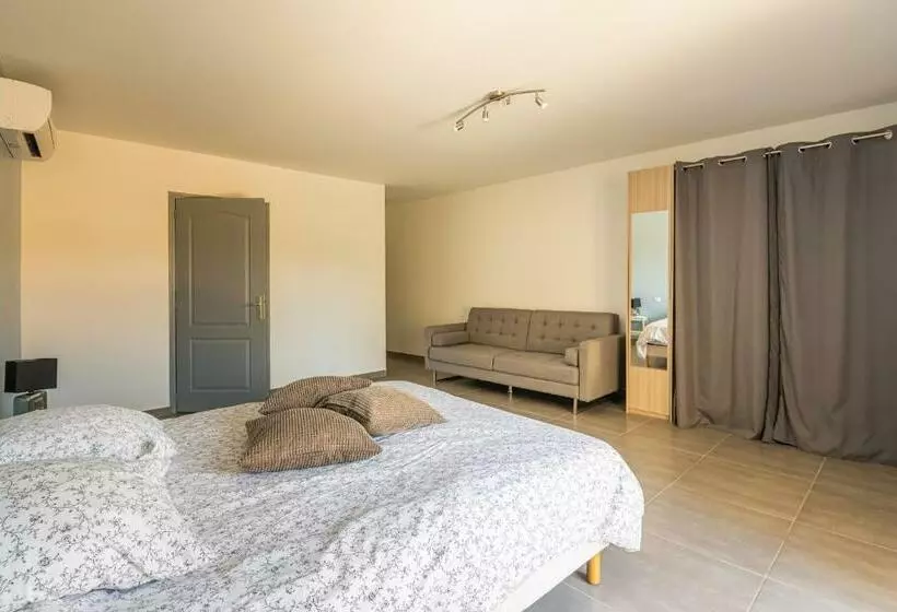 Villa Avec Piscine Et Jaccuzy