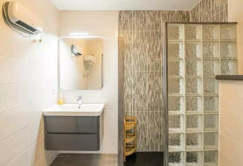 Villa Avec Piscine Et Jaccuzy