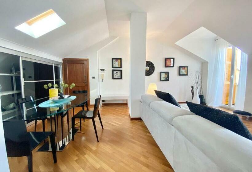 Casaviva Central Seaview Penthouse In Camogli