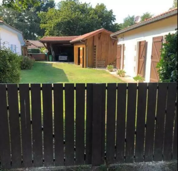 Gîte Entre Lacs, Océan Et Forêts