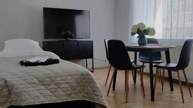 Niinivaara Apartment Saunallinen Ja Ilmastoitu Majoitus