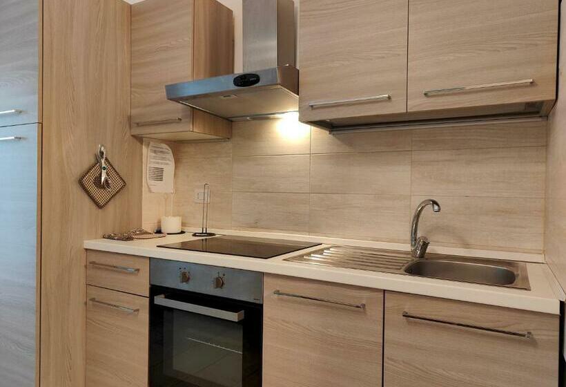 Roma 202 In Laigueglia