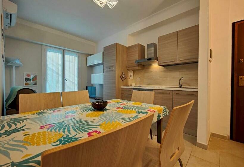 Roma 202 In Laigueglia