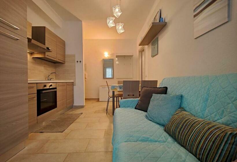 Roma 202 In Laigueglia