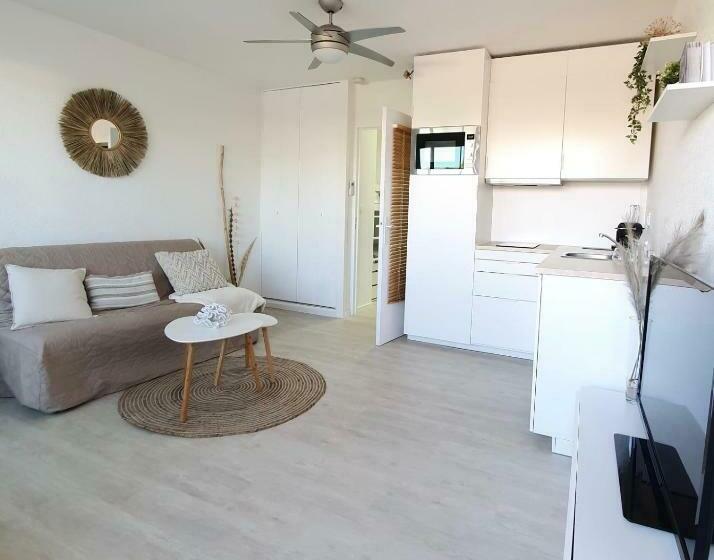 Blue Sky La Grande Motte Studio  Pool 5min Beach  Queensizebed  Wifi