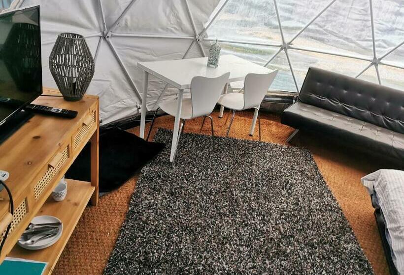 Countrylife Large Green Suite Road Noise