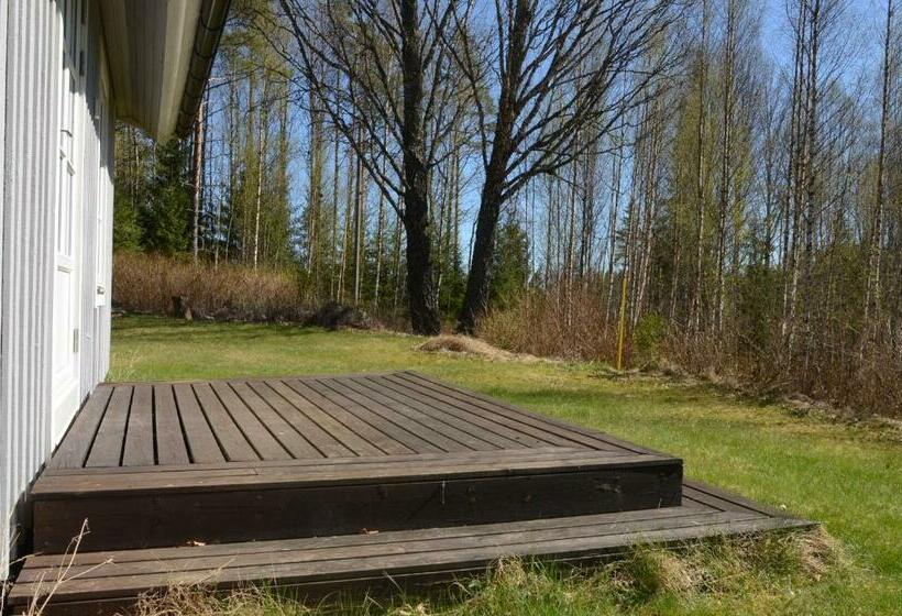 Lake And Forest Hideaway