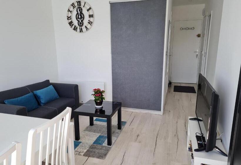 Les Pieds Dans L Eau Accès Direct à La Plage