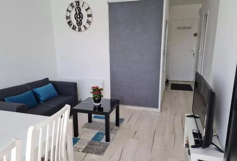 Les Pieds Dans L Eau   Accès Direct à La Plage