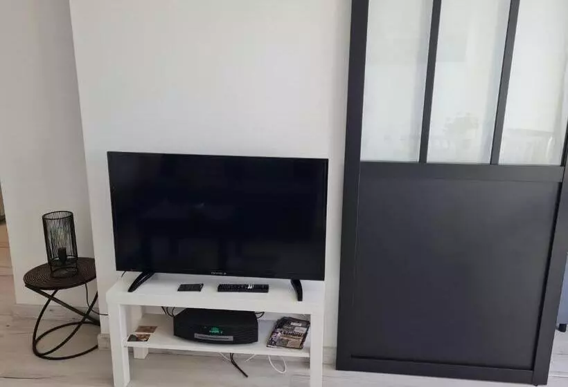 Les Pieds Dans L Eau   Accès Direct à La Plage