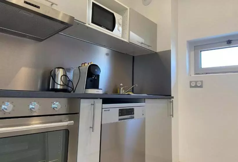 Les Pieds Dans L Eau   Accès Direct à La Plage