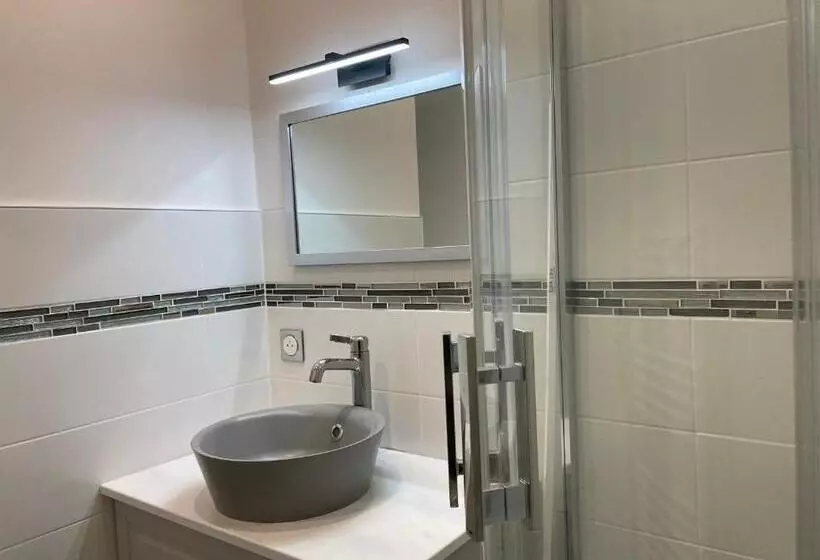 Les Pieds Dans L Eau   Accès Direct à La Plage