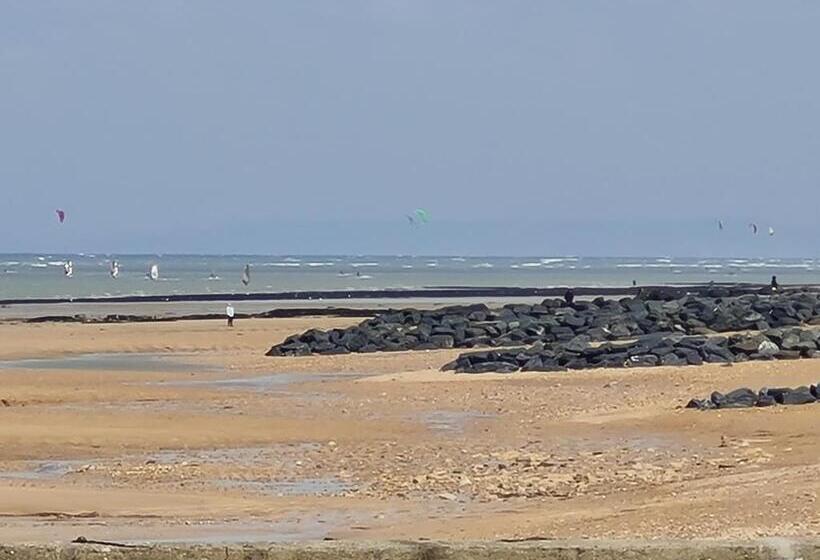 Les Pieds Dans L Eau Accès Direct à La Plage