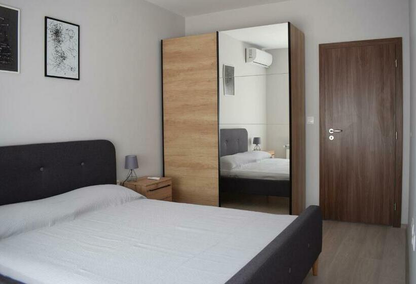 Pirotska 47 Apartment