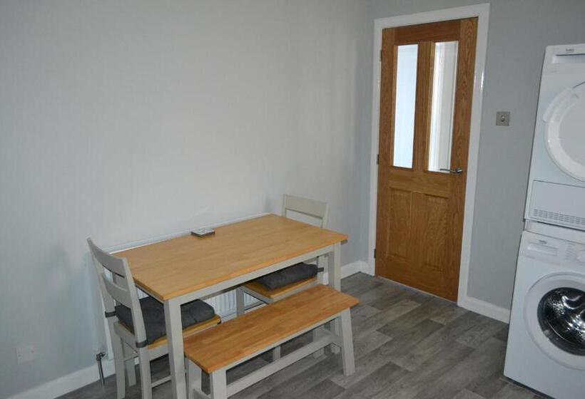Sea Breeze Apartment Wick
