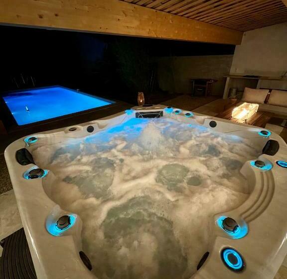 Studio Avec Jacuzzi Et Piscine