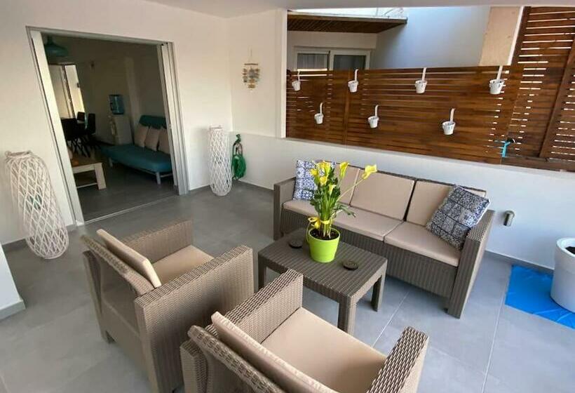 Casa Azzuro   Luxurious Modern Apartment Kapparis