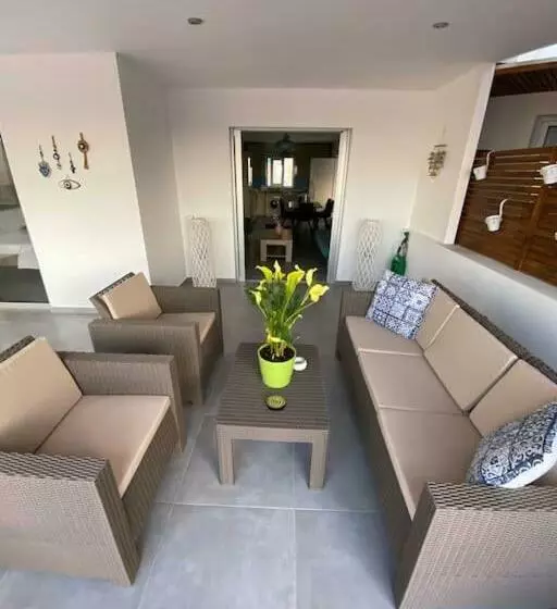 Casa Azzuro   Luxurious Modern Apartment Kapparis